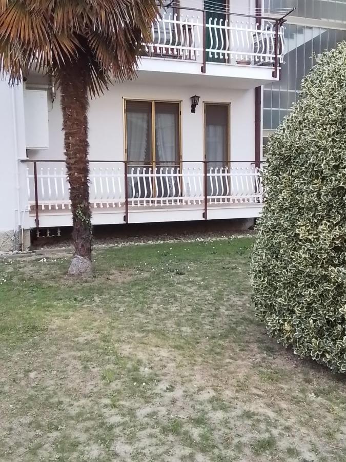 Апартаменты Casamarche Montalto Dora Экстерьер фото